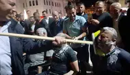 Sivas düğünlerinde damadın yakınlarına inşaat küreği ile şaka cezası