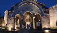 Trabzon Ayasofya akşam saatlerinde turistlerin uğrak noktası oldu