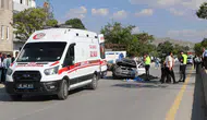 Van'da park halindeki kamyona çarpan otomobil can aldı