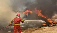 Menteşe yolunda seyir halindeki otomobil alevlere teslim oldu