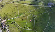 Ahlat Selçuklu Mezarlığı bin yıllık sırlarını gökyüzünden gösterdi