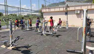Hafızlık öğrencileri dersleri bir kenara bırakıp sahaya indi