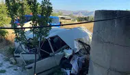 Elazığ’da kontrolden çıkan otomobil hurdaya döndü