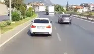 Alanya trafiğinde itfaiyeye yol açmayan sürücü tepki çekti