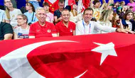 Filenin Sultanları'na siyaset dünyasından kutlama: Özgür Özel'den duygusal mesaj