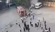 Silvan’da gece vakti park halindeki minibüs yanarak kül oldu