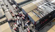 Ankara'da dev fabrika yangını gökyüzünü siyaha boyadı