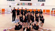 Elazığ’ın genç voleybolcuları yarı final biletini kaptı
