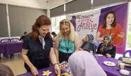 Mersinli kadınlar evlerinde kendi mumlarını üretmeye başlıyor