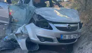 İvrindi yolunda direksiyon hakimiyetini kaybeden sürücü şarampole uçtu