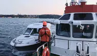 Sarıyer açıklarında batan tekne son anda kurtarıldı