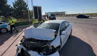 Aksaray yolunda feci kaza aynı aileden 5 kişi yaralandı