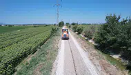 Manisa'da üç mahalleyi bağlayan yol çamurdan kurtuldu