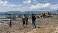 İznik Gölü çekildi, eski iskeleler futbol sahasına dönüştü