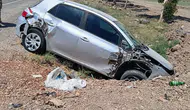 Hatay Kumlu'da direksiyon hakimiyetini kaybeden sürücü kaza yaptı