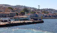 Mudanya kıyılarında şişme botla sürüklenen genci iskele görevlisi kurtardı