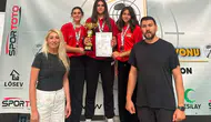 Manisalı genç sporcular Mersin’de rekor kırdı