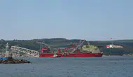 Çanakkale Boğazı dev gemi için trafiğe kapatıldı