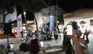 Didim’de sanat sokağı hem eğlendirdi hem birleştirdi