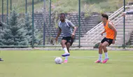 Alanyaspor yeni sezon hazırlıkları için Erzurum’un yolunu tuttu