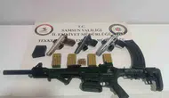 Tekkeköy’de polisten silah baskını