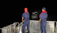 Çeşme açıklarında mahsur kalan 3 kişiyi Sahil Güvenlik kurtardı