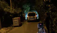 Deniz Akkaya misafir olduğu villadan polis zoruyla çıkarıldı