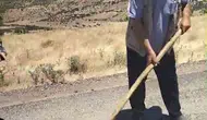 Çermikli köylüler bozulan yolları için kolları sıvadı
