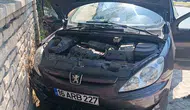 Edremit yolunda kaza sürücü hastaneye kaldırıldı