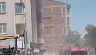 Elazığ’da bir apartmanın giriş katı alevlere teslim oldu