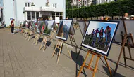 Doğduğu hastaneye 70 eserini hediye etti