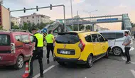 Erzurum’da trafiği birbirine katan dikkatsizlik kamerada