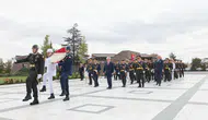 30 Ağustos coşkusu Ankara'da: Bakan Güler ve komuta kademesi anıt mezarlıkta