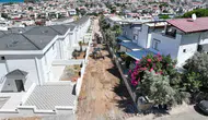 Didim Akbük’te bozulan yollar yenileniyor