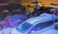 Hatay'da depremzede Salih'in motosikletini çalan çocuk hırsızlar kamerada Önce pusu, sonra çal!