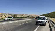 Adıyaman'da iki araç çarpıştı 5 kişi hastaneye kaldırıldı