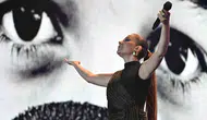 Merve Özbey Nevşehir semalarında fırtına gibi esti