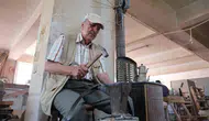 İnegöl'de 145 yıllık fıçıcılık geleneği beşinci kuşağa emanet