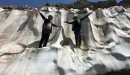 Yüksekova’da yaz ortasında kış molası