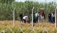 Serinlemek için girdiği kanalda kayboldu, vatandaşlar sudan çıkardı
