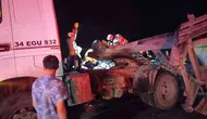 Beykoz'da gece yarısı dehşeti Hafriyat kamyonu otomobili biçti