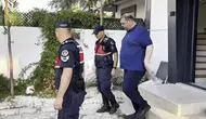Menderes Belediye Başkanı rüşvet operasyonunda tutuklandı