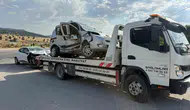 Emirdağ kavşağında iki otomobil çarpıştı