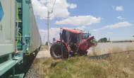 Sivas'ta kontrolsüz geçit kazası 18 yaşındaki sürücü yaralandı