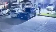 Elazığ’da gece yarısı site otoparkına giren saldırganlar otomobili hedef aldı