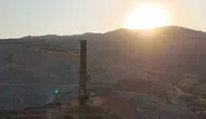 Elazığ Maden’de tarihi fabrika bacası gün batımıyla buluştu