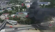 Zeytinburnu'nda tadilat halindeki kafede yangın paniği yaşandı