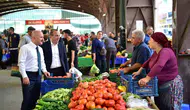 Aydın Valisi Çine pazarında esnafın nabzını tuttu