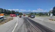 Tokat Niksar yolunda traktör ile araç çarpıştı
