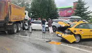 Erzurum'da sağanak trafiği birbirine kattı